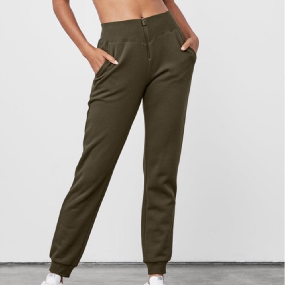 ALO Yoga Slick Zip Front Sweatpants